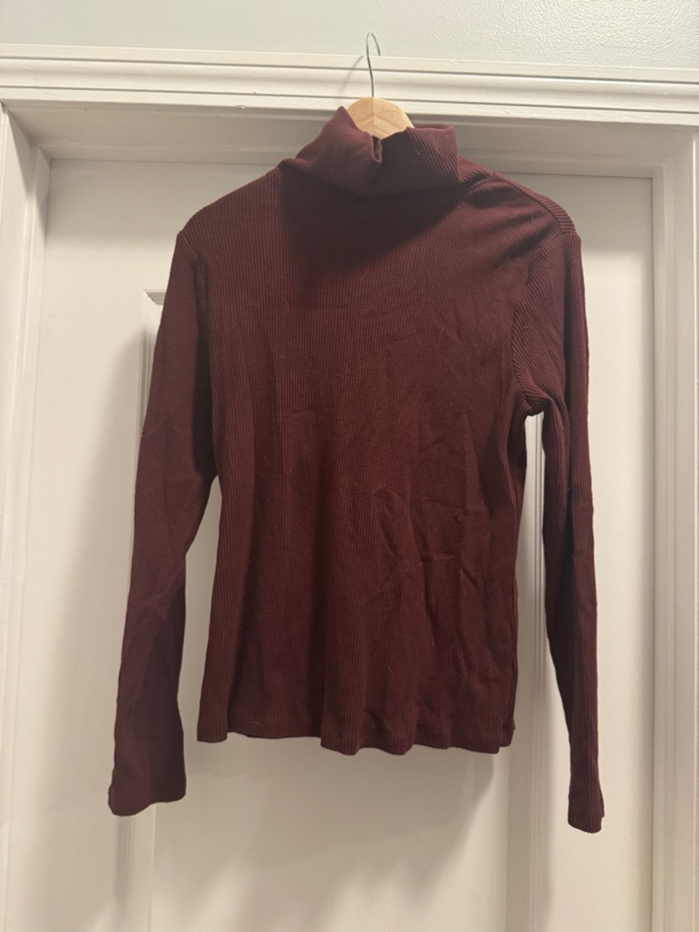 Old Navy Ribbed Turtleneck Shirt - Burgundy